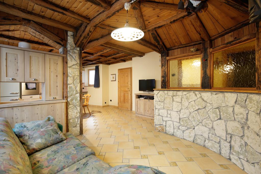 Appartamenti Dolomiti Moena Zimmer foto